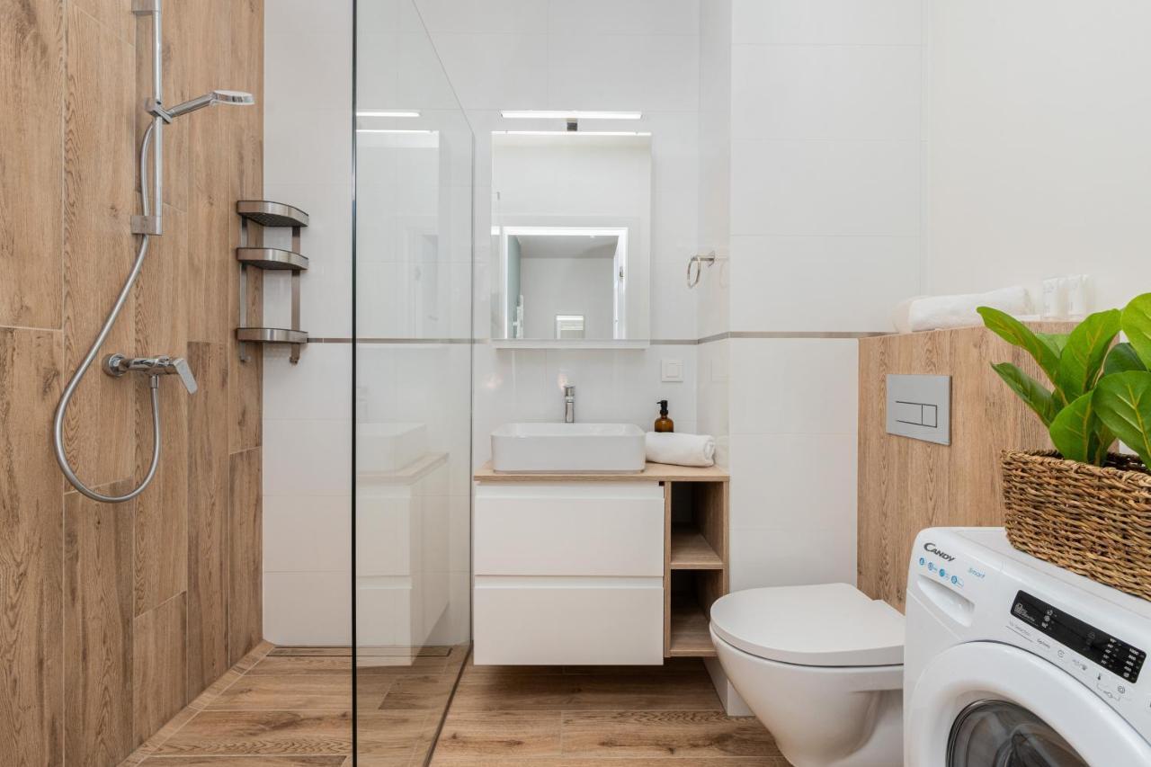 Bright & Stylish Apartment With Balcony 1,5 Km To Gdansk Main City By Noclegi Renters Екстер'єр фото