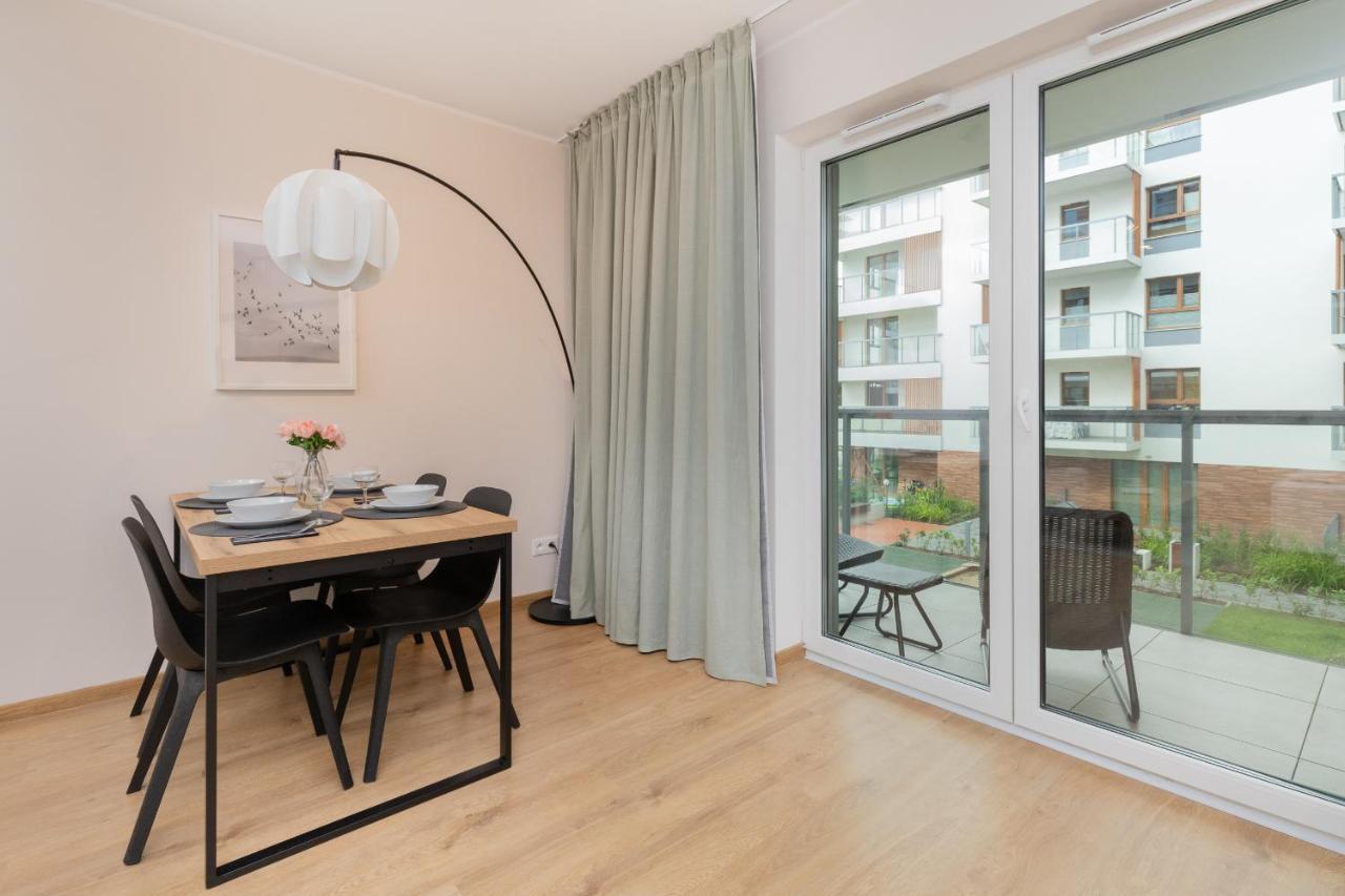 Bright & Stylish Apartment With Balcony 1,5 Km To Gdansk Main City By Noclegi Renters Екстер'єр фото